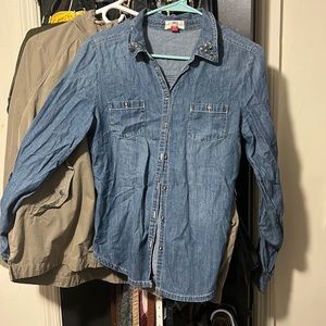 Women’s denim LEI shirt